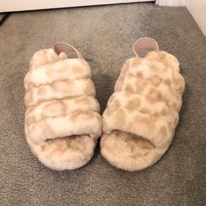 UGG Fluff Yeah, Cream and pink Cheetah print slippers